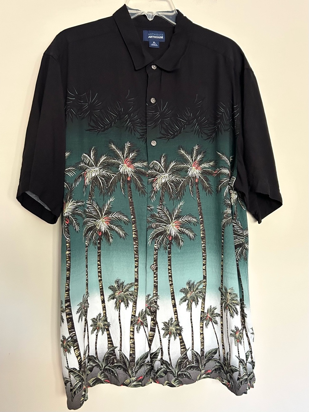 Arthouse Men’s Black Tropical Palm-Print Short Sleeve Button Down Shirt